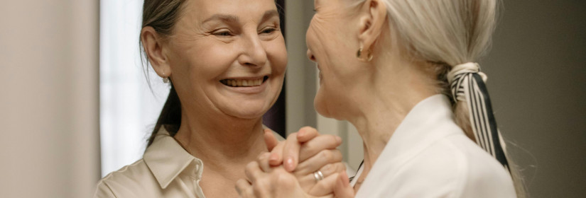 April Retirement Perks for Seniors: What’s Available Beyond Social Security